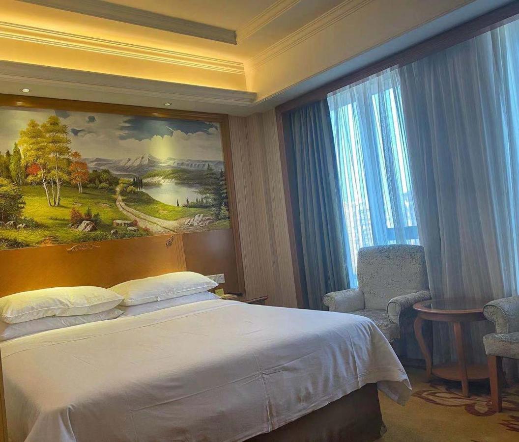 Vienna International Hotel Hangzhou Zhuantang Art School Wenyan Esterno foto